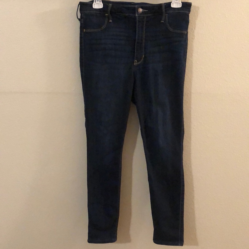 Hollister Ultra High-Rise Jean Leggings